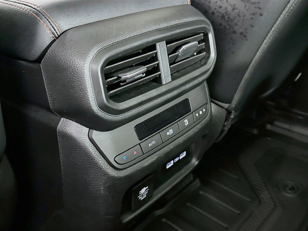 Used 2023 Honda Pilot TrailSport image 26