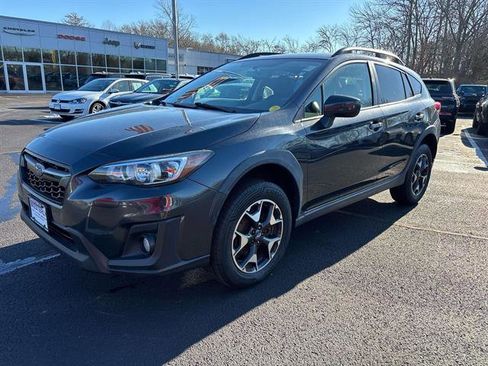 Used 2019 Subaru Crosstrek 2.0i Premium image 3