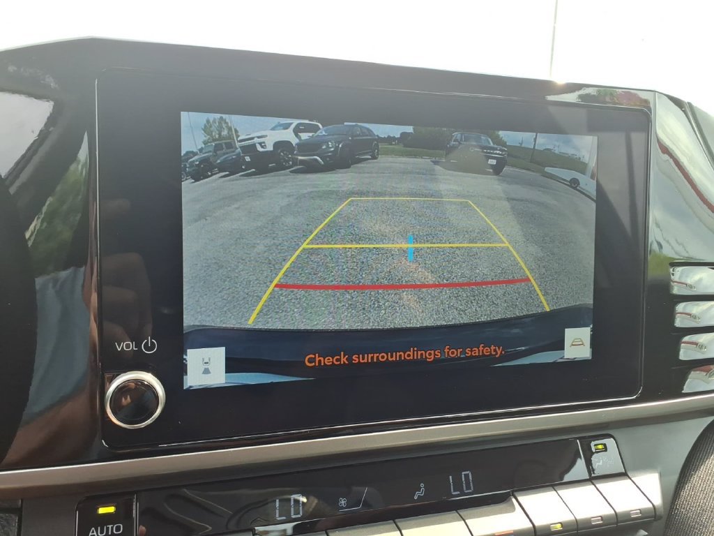 Used 2026 Toyota Camry LE FWD image 10