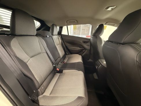 Used 2024 Subaru Crosstrek 2.0i Premium w/ Popular Package #4 image 18