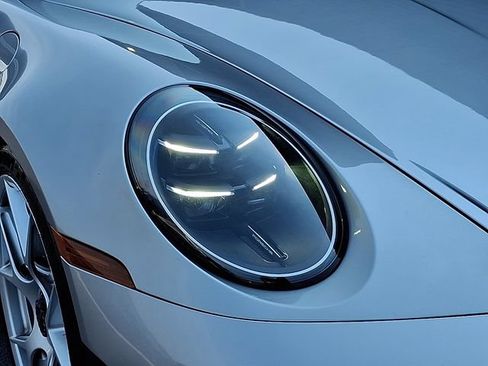 Certified 2025 Porsche 911 GT3 RWD image 11