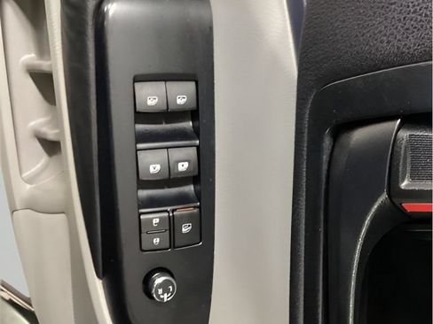 Used 2016 Toyota Highlander Plus AWD/4WD image 24