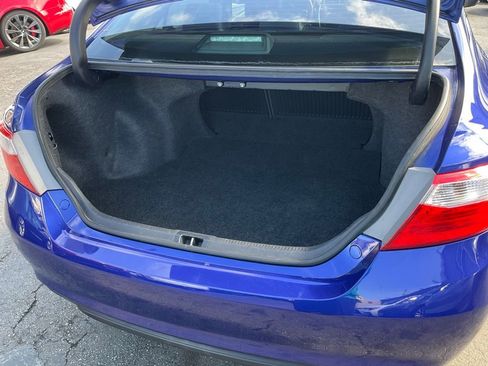 Used 2015 Toyota Camry SE image 8