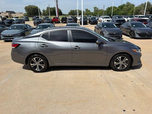 Used 2022 Nissan Sentra SV w/ Trunk Package FWD image 6