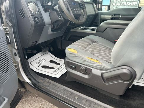 Used 2011 Ford F350 XLT w/ XLT Premium Pkg image 10
