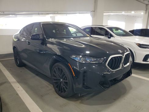 Used 2024 BMW X6 M60i image 2