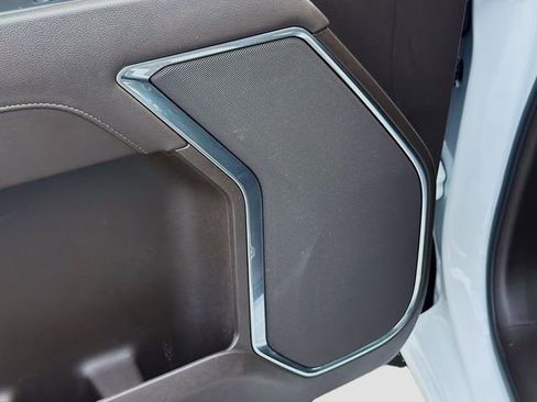 Used 2024 GMC Sierra 1500 SLT image 23