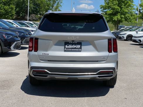 Used 2023 Kia Sorento SX Prestige w/ Panoramic Sunroof Package AWD/4WD image 6