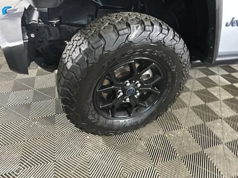 Used 2024 Jeep Wrangler Unlimited AWD/4WD image 8