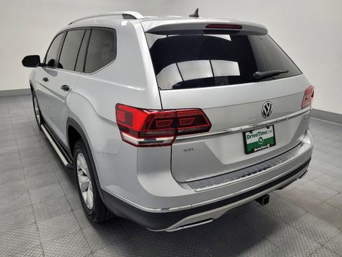 Used 2018 Volkswagen Atlas SEL FWD image 6