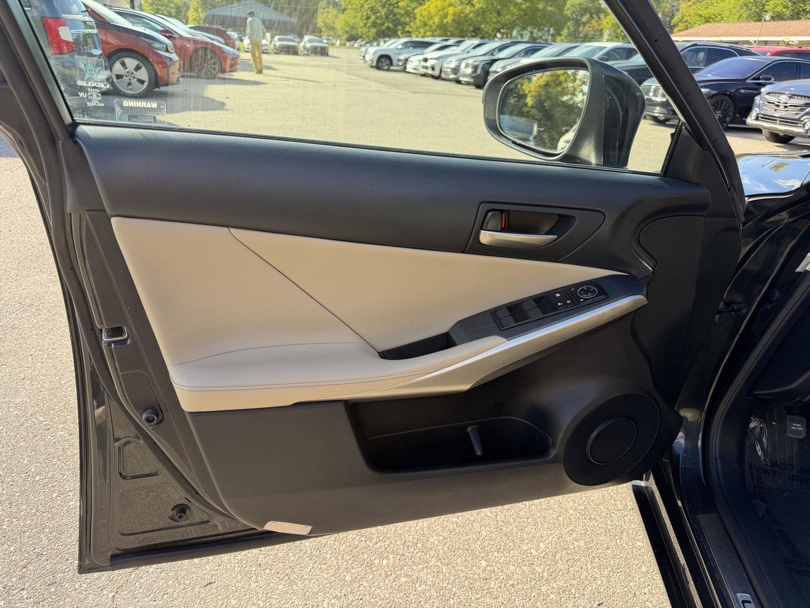 Used 2019 Lexus IS 300 F Sport w/ F Sport Package AWD/4WD image 9