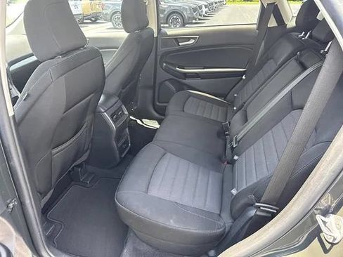 Used 2022 Ford Edge SE AWD/4WD image 14