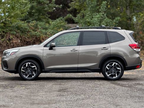 Used 2021 Subaru Forester Premium AWD/4WD image 4