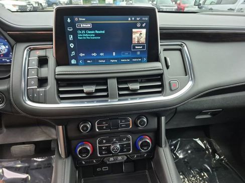 Used 2024 Chevrolet Suburban Z71 w/ Luxury Package AWD/4WD image 15