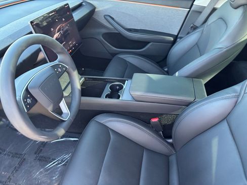 Used 2025 Tesla Model 3 image 22