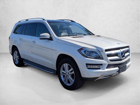 Used 2015 Mercedes-Benz GL 450 4MATIC image 3