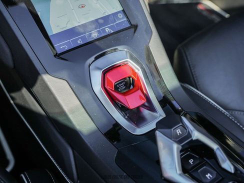 Used 2020 Lamborghini Huracan EVO AWD/4WD image 49