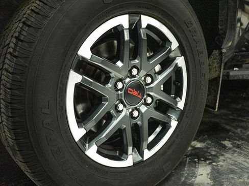 Used 2024 Toyota Tacoma TRD Sport AWD/4WD image 3