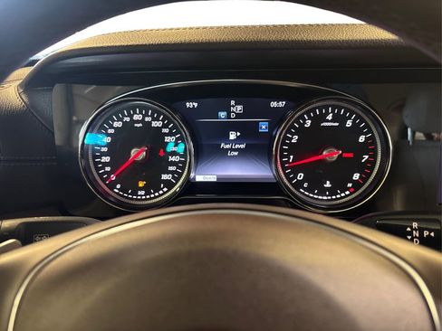 Used 2018 Mercedes-Benz E 300 4MATIC image 26