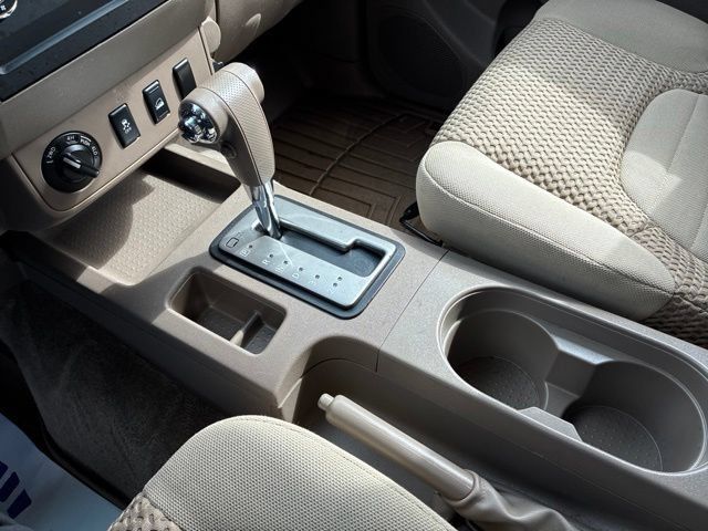 Used 2012 Nissan Frontier SV AWD/4WD image 32