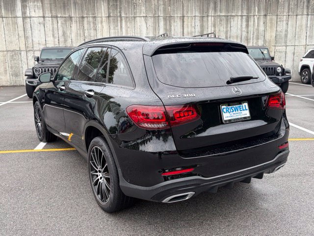 Used 2021 Mercedes-Benz GLC 300 4MATIC w/ AMG Line image 5