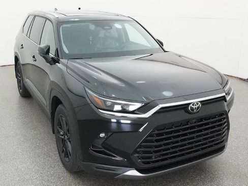 New 2026 Toyota Grand Highlander Limited image 17