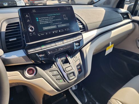 New 2026 Honda Odyssey EX-L image 9