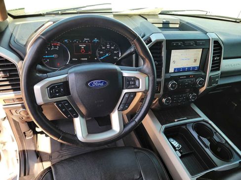 Used 2020 Ford F350 Lariat w/ Lariat Ultimate Package AWD/4WD image 3