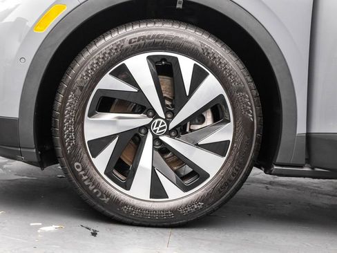 Used 2023 Volkswagen ID.4 Pro image 36