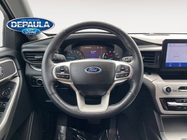 Used 2023 Ford Explorer XLT AWD/4WD image 15