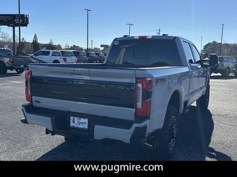 Used 2025 Ford F250 Platinum image 7