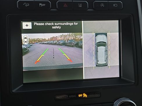 Used 2019 Ford Expedition Platinum image 28