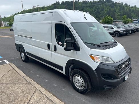 New 2026 RAM ProMaster 2500 w/ Upfitter's Prep Package FWD image 4