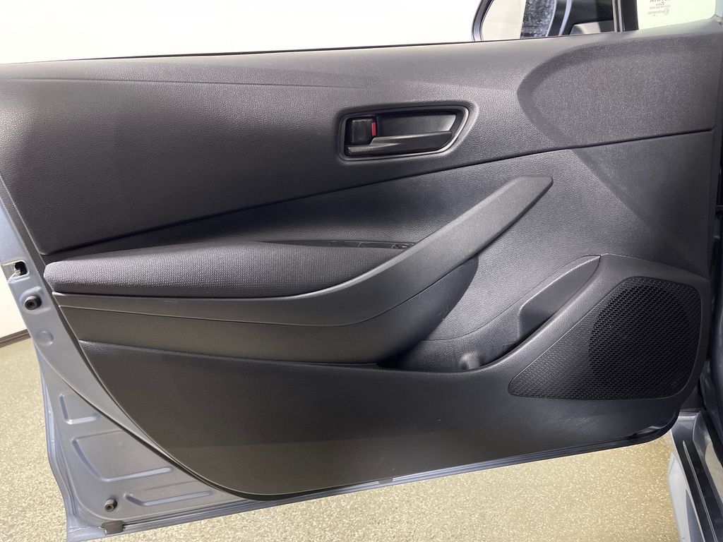 Certified 2025 Toyota Corolla LE FWD image 17