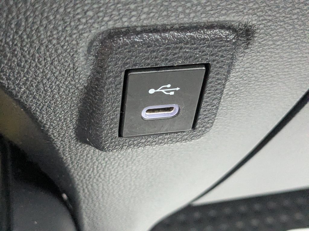 Used 2025 Toyota Corolla LE w/ LE Premium Package FWD image 21