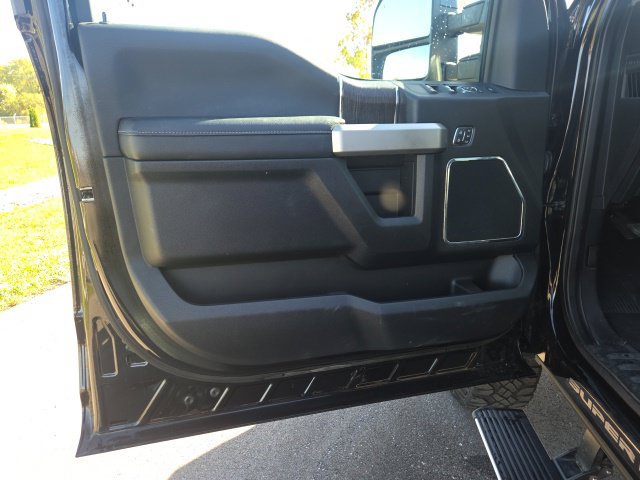 Used 2020 Ford F350 Lariat AWD/4WD image 24