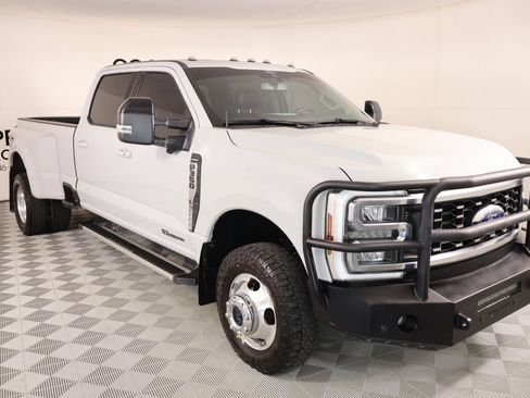 Used 2025 Ford F350 Lariat AWD/4WD image 1