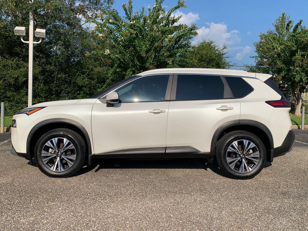 Used 2023 Nissan Rogue SV w/ SV Premium B Package FWD image 5
