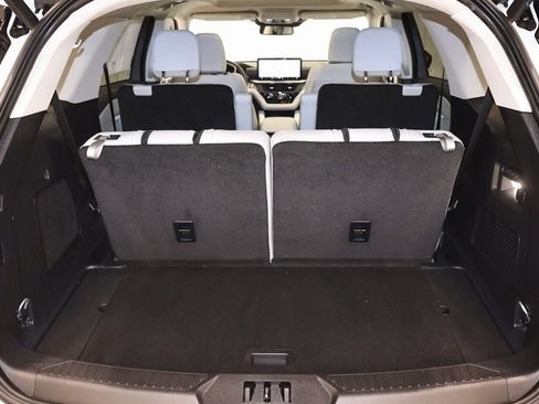 Certified 2025 Ford Explorer Platinum w/ Ultimate Package image 42