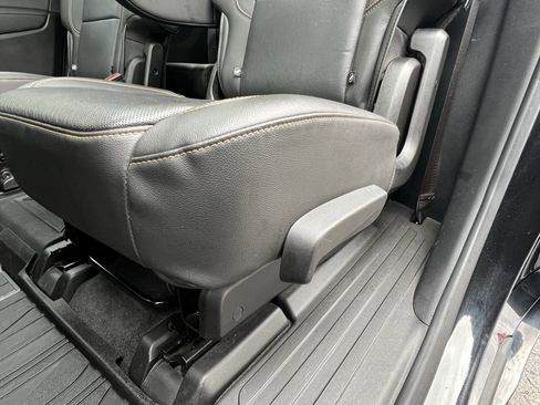 Used 2020 Chevrolet Traverse Premier w/ Redline Edition image 20