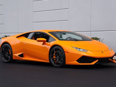 Used 2016 Lamborghini Huracan LP 610-4 AWD/4WD image 4