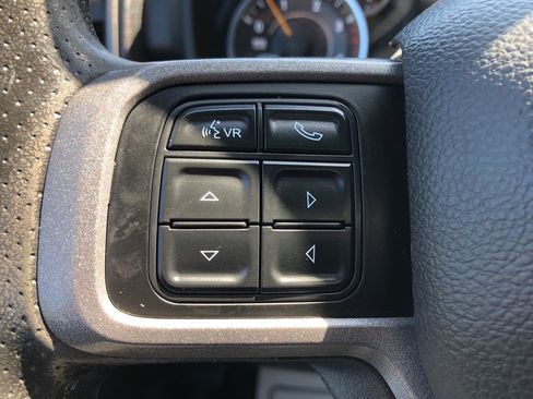 Used 2022 RAM 2500 Tradesman w/ Chrome Appearance Group AWD/4WD image 37