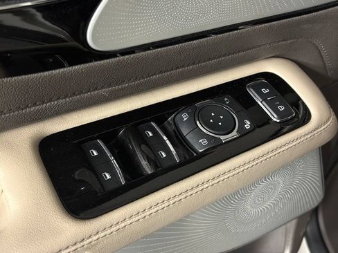 Used 2020 Lincoln Aviator Reserve w/ Equipment Group 201A AWD/4WD image 16