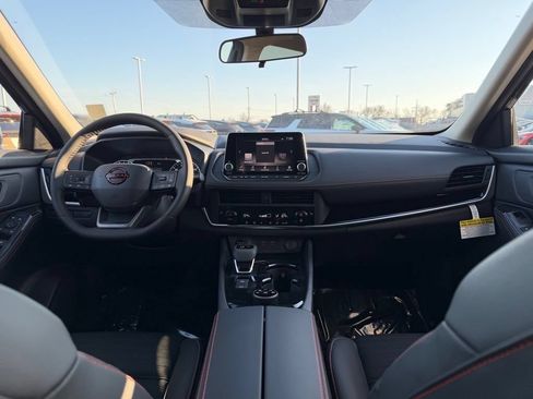 New 2026 Nissan Rogue SV AWD/4WD image 17