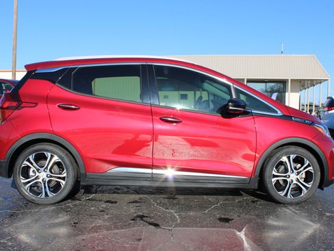 Used 2020 Chevrolet Bolt Premier w/ Infotainment Package image 3