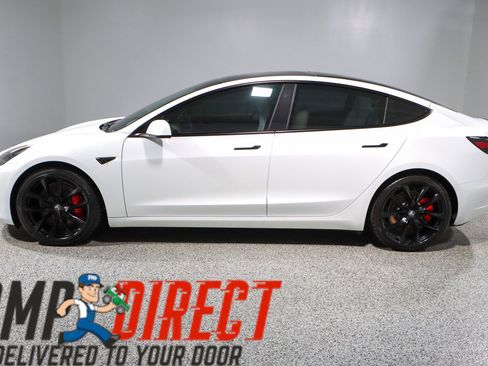 Used 2023 Tesla Model 3 Performance image 10