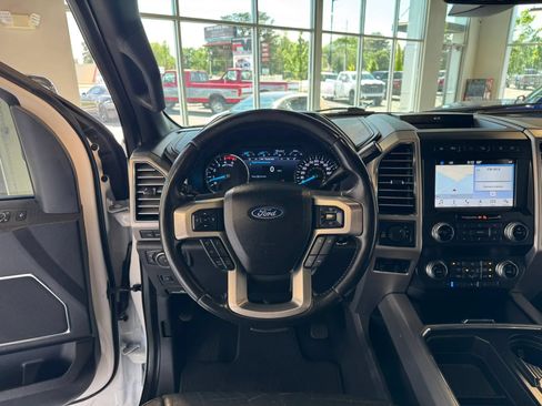 Used 2019 Ford F350 Platinum w/ Platinum Ultimate Package AWD/4WD image 17