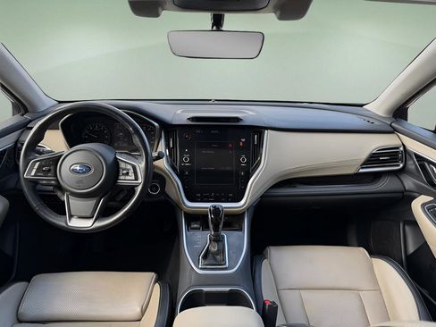 Used 2021 Subaru Outback Limited image 16