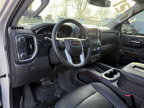 Used 2021 GMC Sierra 1500 SLT w/ SLT Premium Plus Package image 18