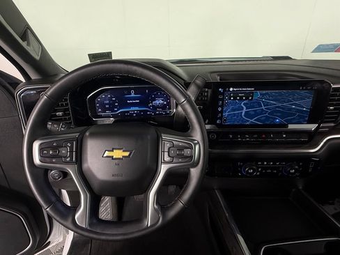Used 2025 Chevrolet Silverado 2500 LTZ AWD/4WD image 18